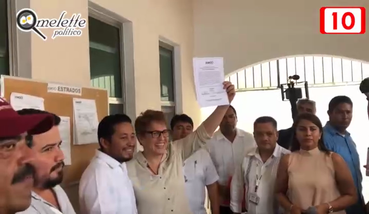 Recibe Laura Constancia de Mayoría