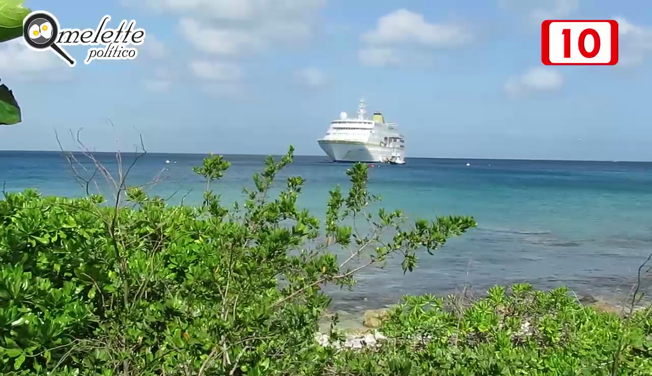 Ancla de crucero causa daños al arrecife