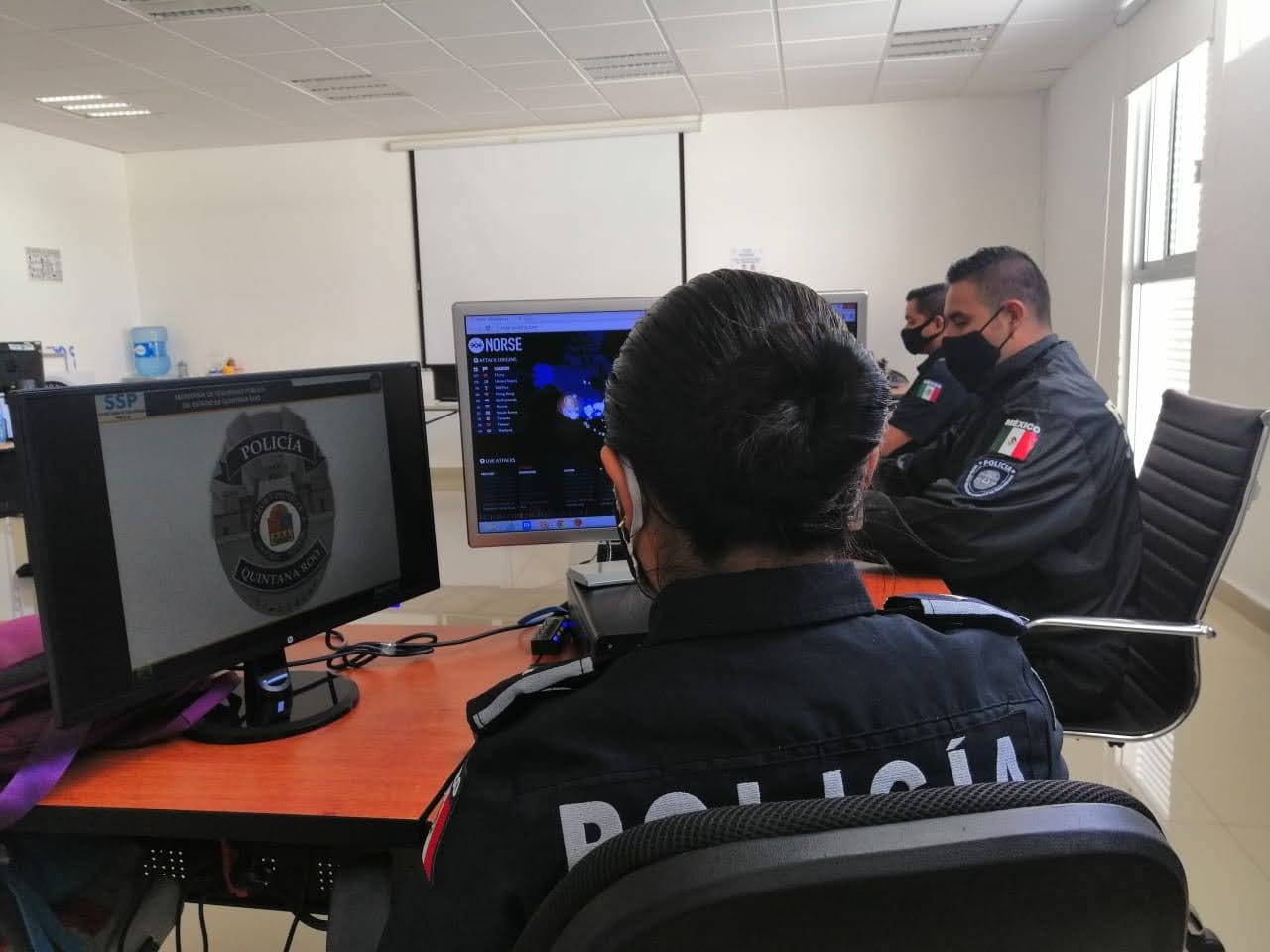 La Unidad de Policía Cibernética informa que, a través de diferentes perfiles de redes sociales, se ha puesto a la venta licencias de conducir aparentemente oficiales