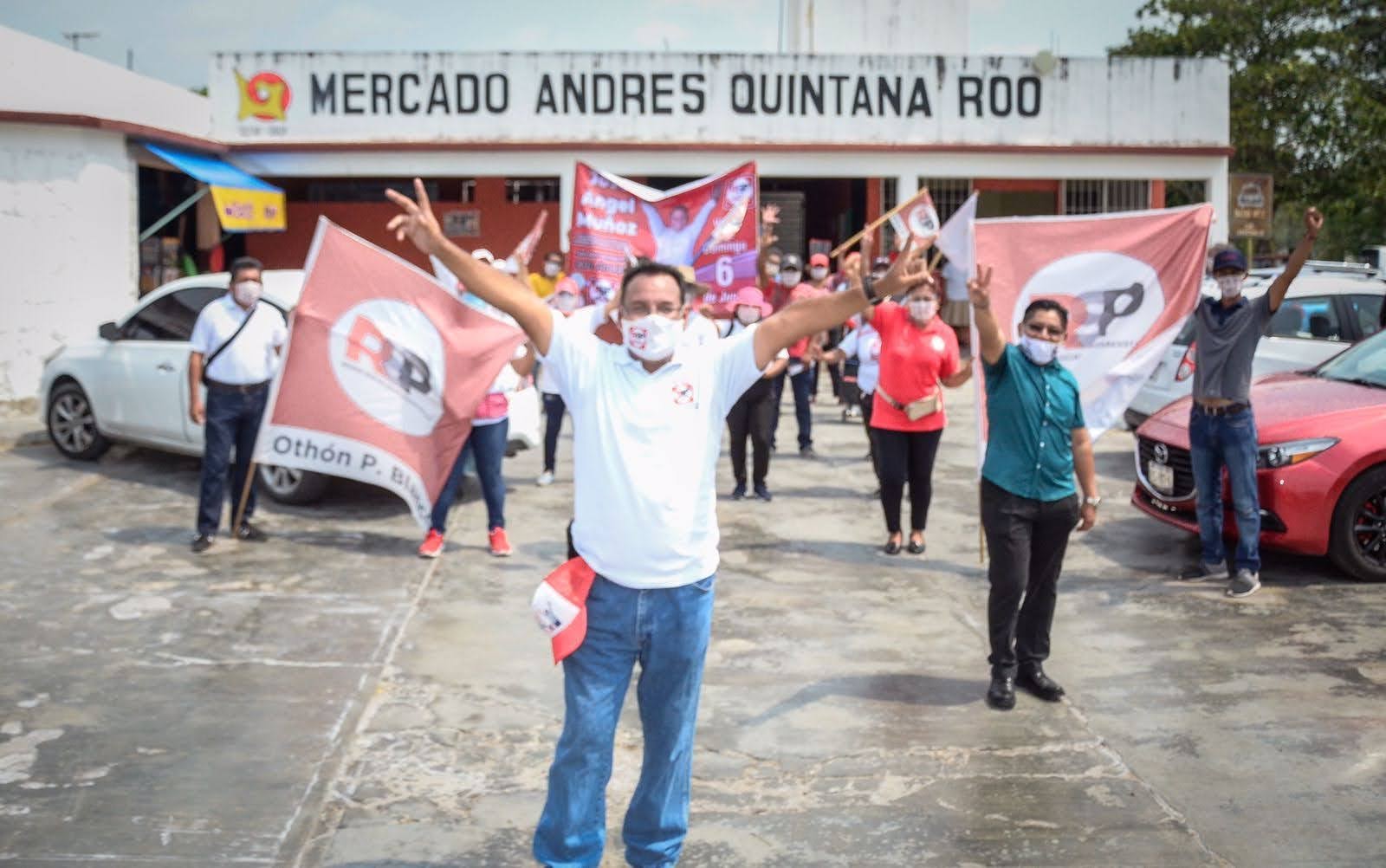 Locatarios del mercado Andrés Quintana Roo demandan apoyo y asesorías para el manejo de bolsas desechables