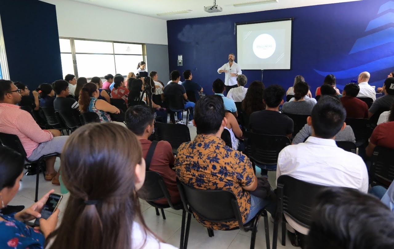 Amplía Solidaridad oportunidades educativas con Universidad del Bienestar