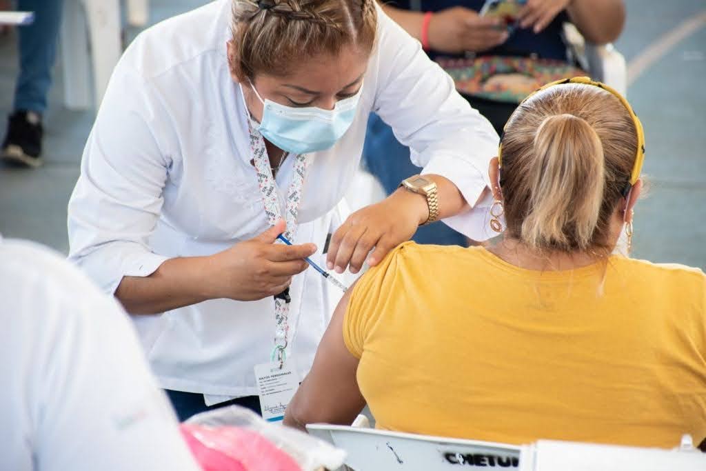 Se fortalece la vacunación en Quintana Roo y llega a las 529 mil 396 dosis aplicadas