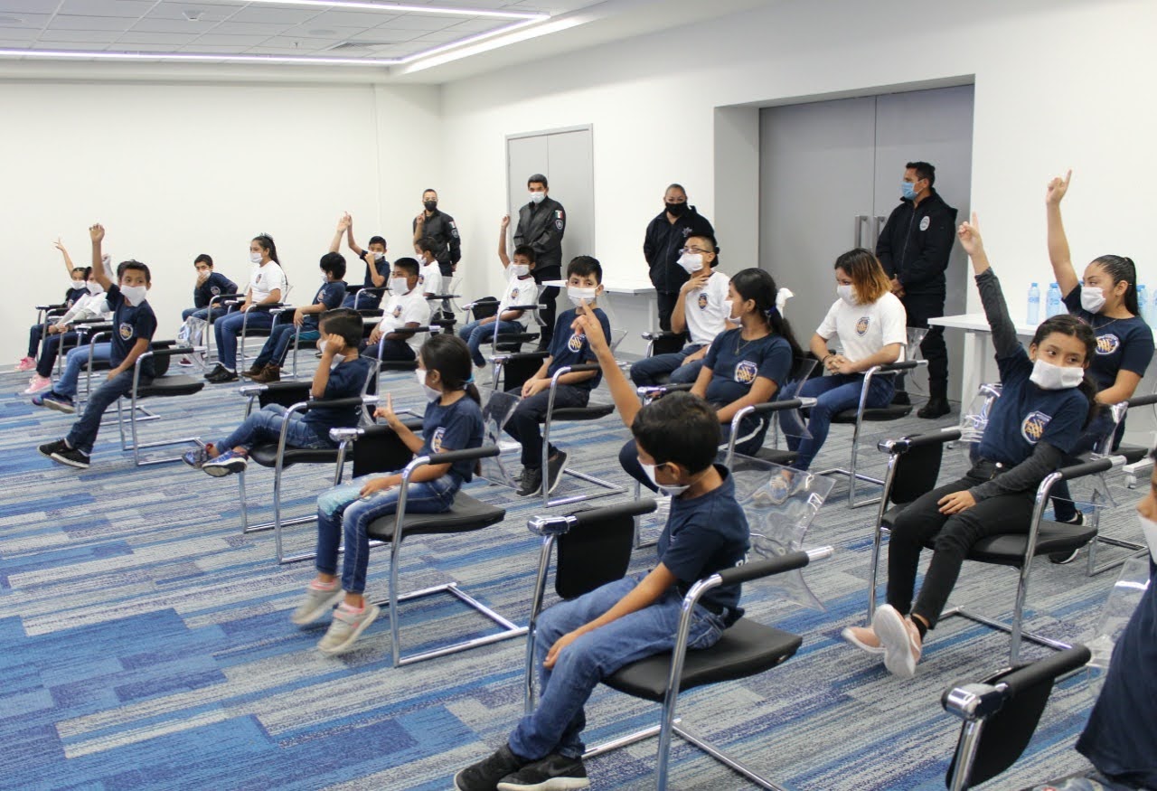 Jóvenes del Programa Patrulla Juvenil acudieron al Complejo de Seguridad Quintana Roo C5
