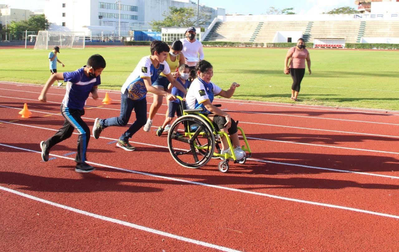 Llevan a cabo la Carrera inclusiva 2022 en Playa del Carmen