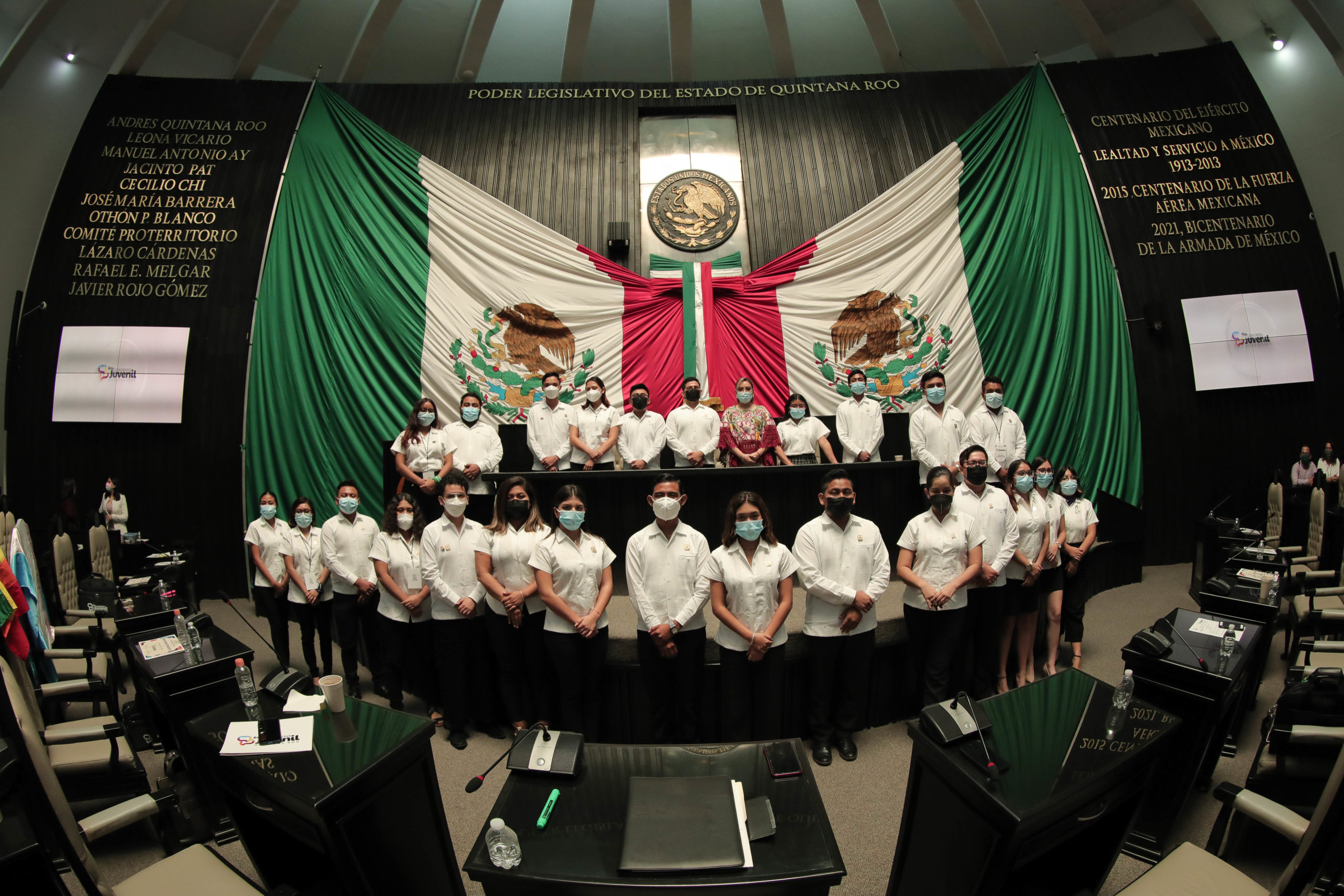 Se expresa la juventud quintanarroense en la máxima tribuna del Estado