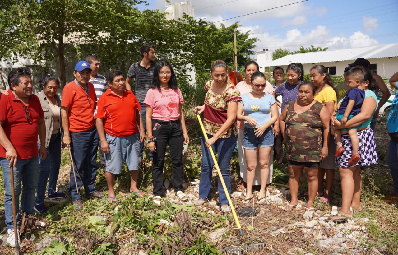 HABITANTES DE PARAÍSO MAYA RECONOCEN COMPROMISO CUMPLIDO DE MARYBEL VILLEGAS EN LIMPIEZA DE PARQUE