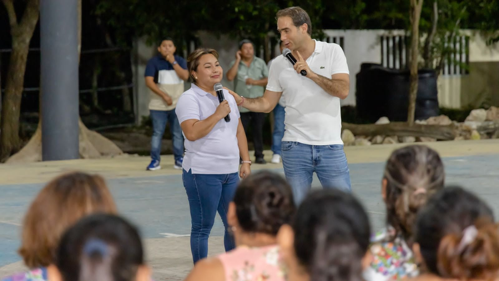 Diego Castañón acerca los servicios municipales a Akumal y Chemuyil