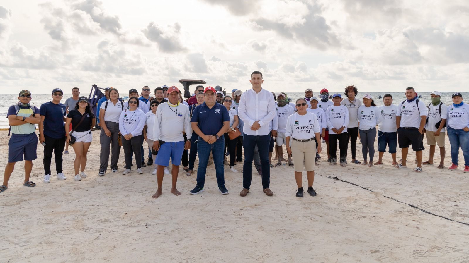 Inicia limpieza de playas en Tulum