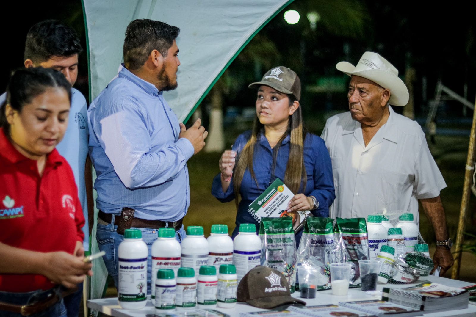 INAUGURA YENSUNNI MARTÍNEZ FERIA DE ÁLVARO OBREGÓN U.A