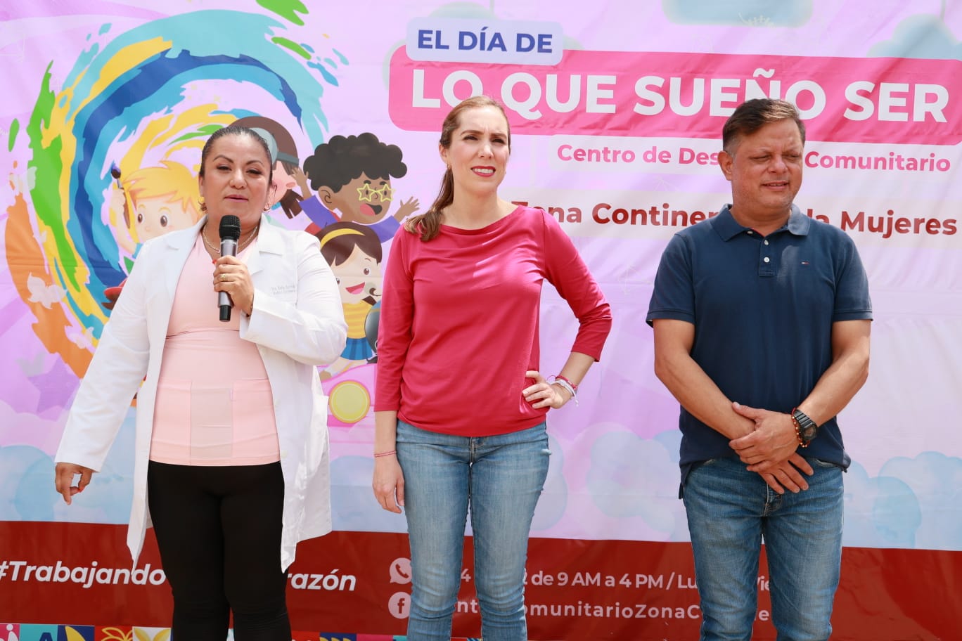 Niños y niñas se disfrazan de su oficio favorito y conviven con Atenea Gómez en el marco del Día del Niño y la Niña