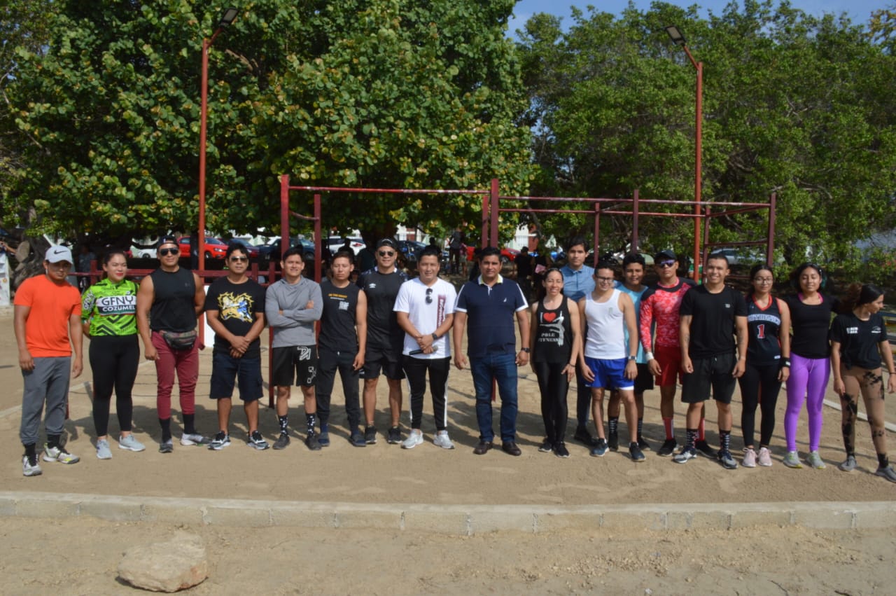 GRAN RESPUESTA DE JÓVENES AL PRIMER TORNEO DE CALISTENIA BATALLA DE BARRAS IMJUVE 2023