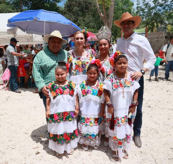 Atenea Gómez sigue firme en el fomento de las tradiciones más representativas de la Zona Continental de Isla Mujeres
