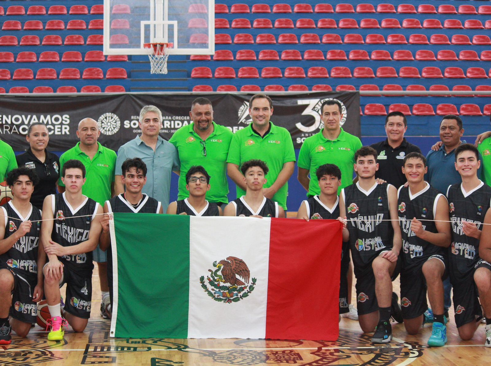 Selección Mexicana de Básquetbol Sub-17 realiza campamento en Playa del Carmen