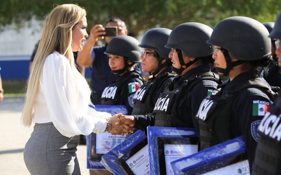 Profesionalización y capacitación de policías, prioridad de Lili Campos