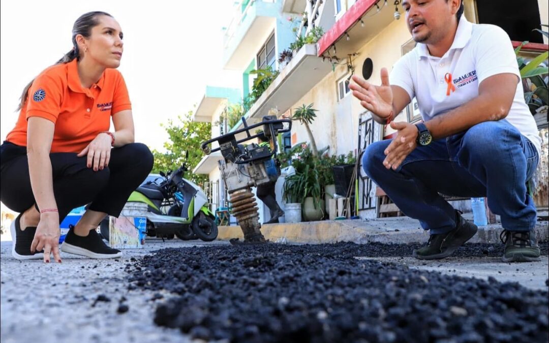 Gobierno de Atenea Gómez fortalece los trabajos de bacheo en Isla Mujeres