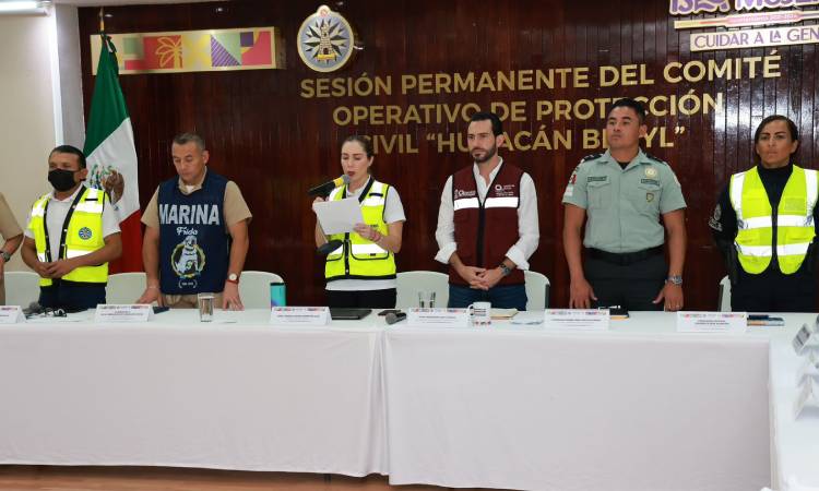 Atenea Gómez Ricalde exhorta a tomar todas las medidas preventivas ante llegada del huracán Beryl