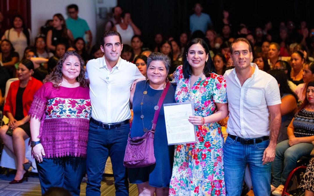 Cientos de mujeres reciben al senador Eugenio Segura en el foro “Diálogos por la prosperidad de las mujeres de Solidaridad”