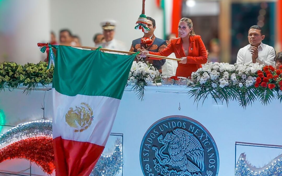 Atenea Gómez Ricalde celebra el Grito de Independencia con el pueblo de Isla Mujeres