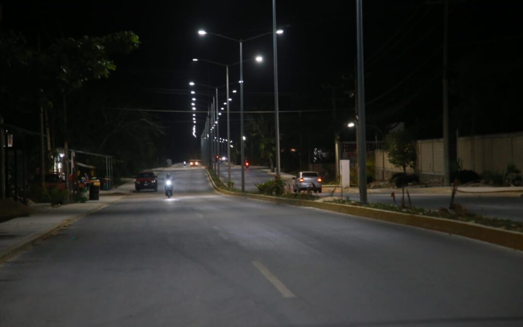 Atenea Gómez Ricalde transforma la vida de familias en Ciudad Mujeres con la nueva carretera de Rancho Viejo
