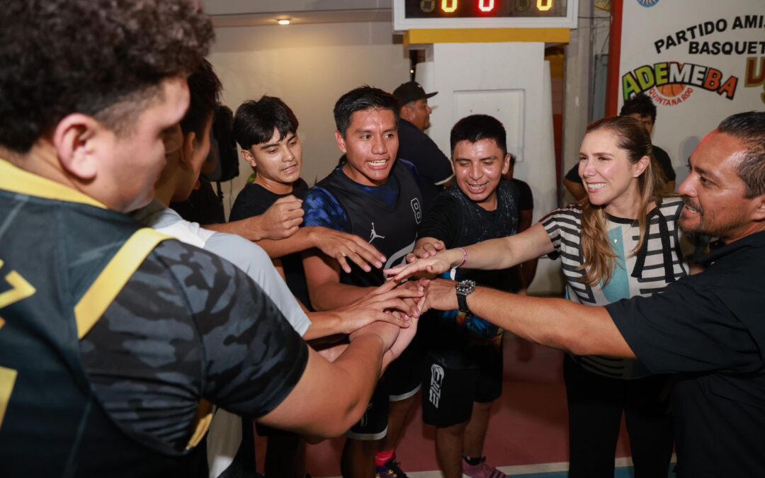 Atenea Gómez Ricalde impulsa el deporte juvenil con partido amistoso en cancha renovada de Isla Mujeres