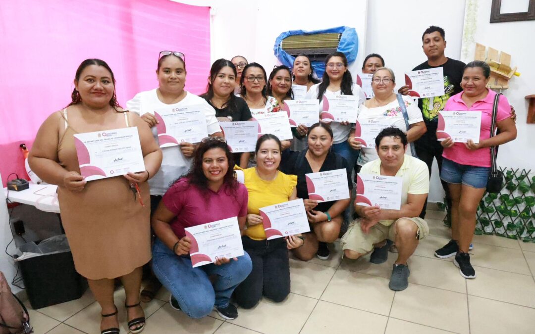 Gobierno Municipal impulsa la independencia económica de mujeres isleñas