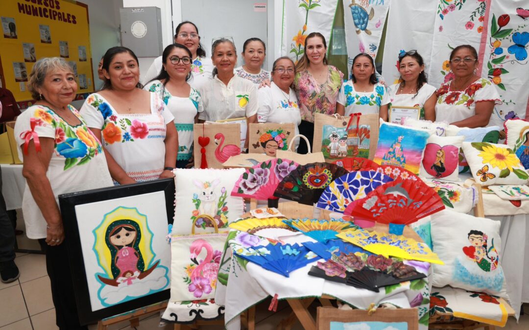 Atenea Gómez Ricalde impulsa el emprendimiento femenino con apertura de 12 nuevos cursos en Isla Mujeres