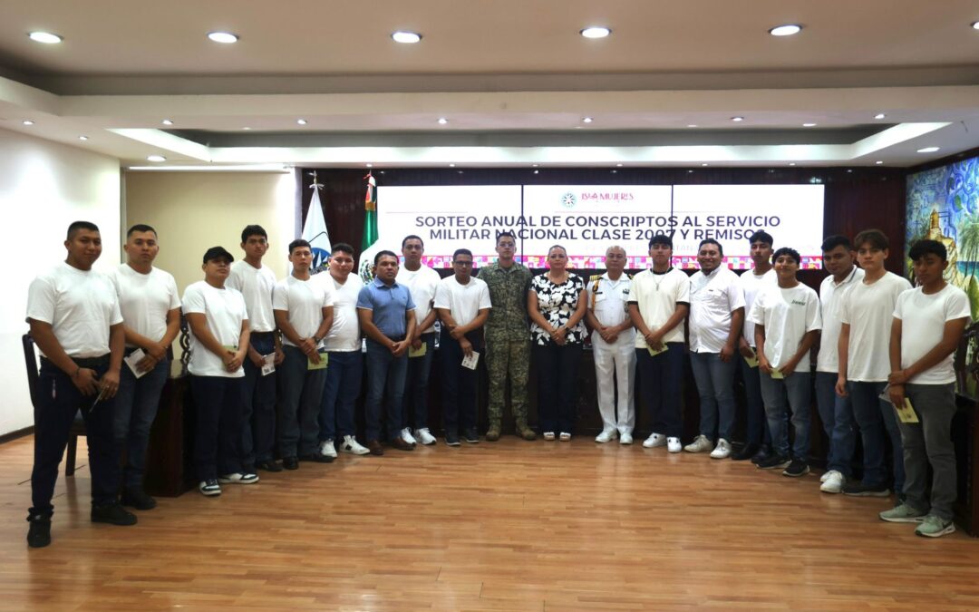 Realizan sorteo del Servicio Militar Nacional para la Clase 2007 y remisos en Isla Mujeres
