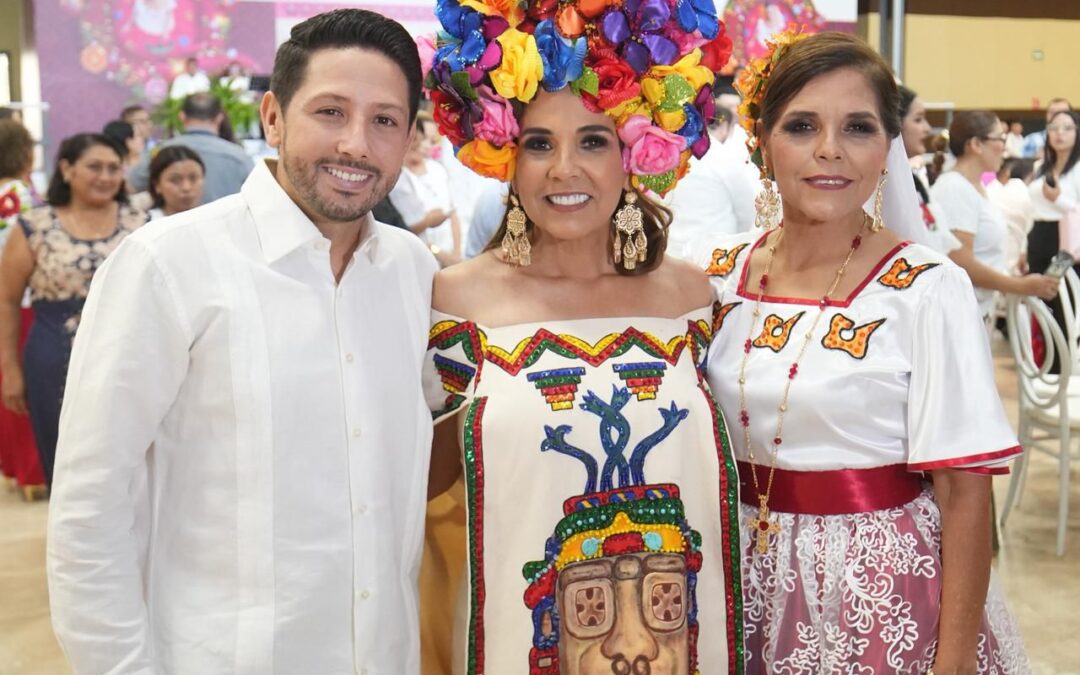 Renán Sánchez Tajonar destaca la unidad y solidaridad de Quintana Roo durante el Desayuno a la Quintanarroense 2025