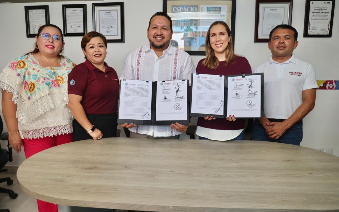 Ayuntamiento de Isla Mujeres firma convenio con el TEQROO para fortalecer la cultura democrática