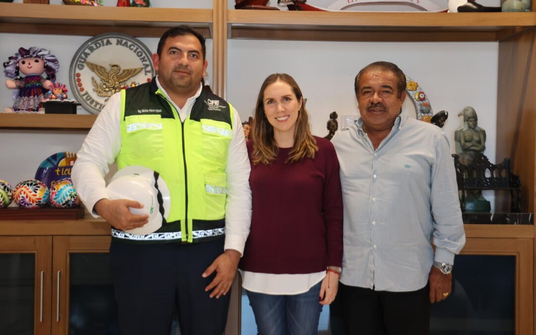 Atenea Gómez Ricalde da seguimiento a los trabajos de modernización eléctrica realizados por CFE en Isla Mujeres