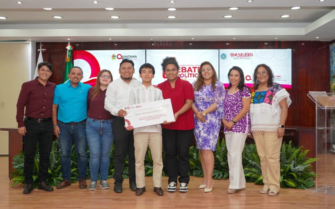 Jóvenes othonenses ganan Concurso de Debate Político de Quintana Roo