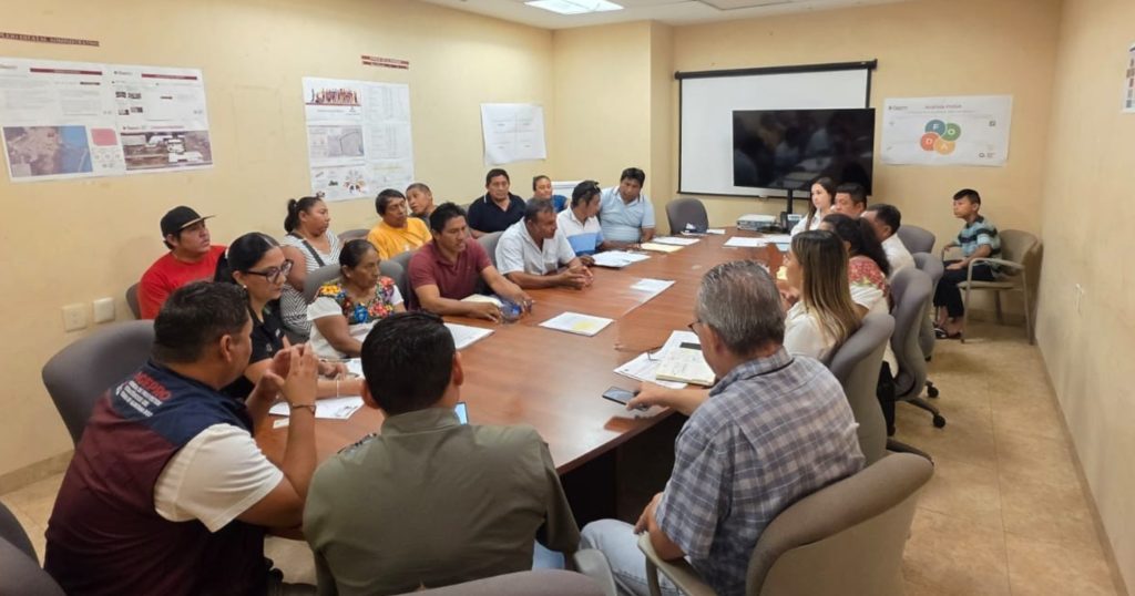 Da seguimiento AGEPRO a solicitudes ciudadanas de la comunidad de Francisco May para brindar certeza jurídica