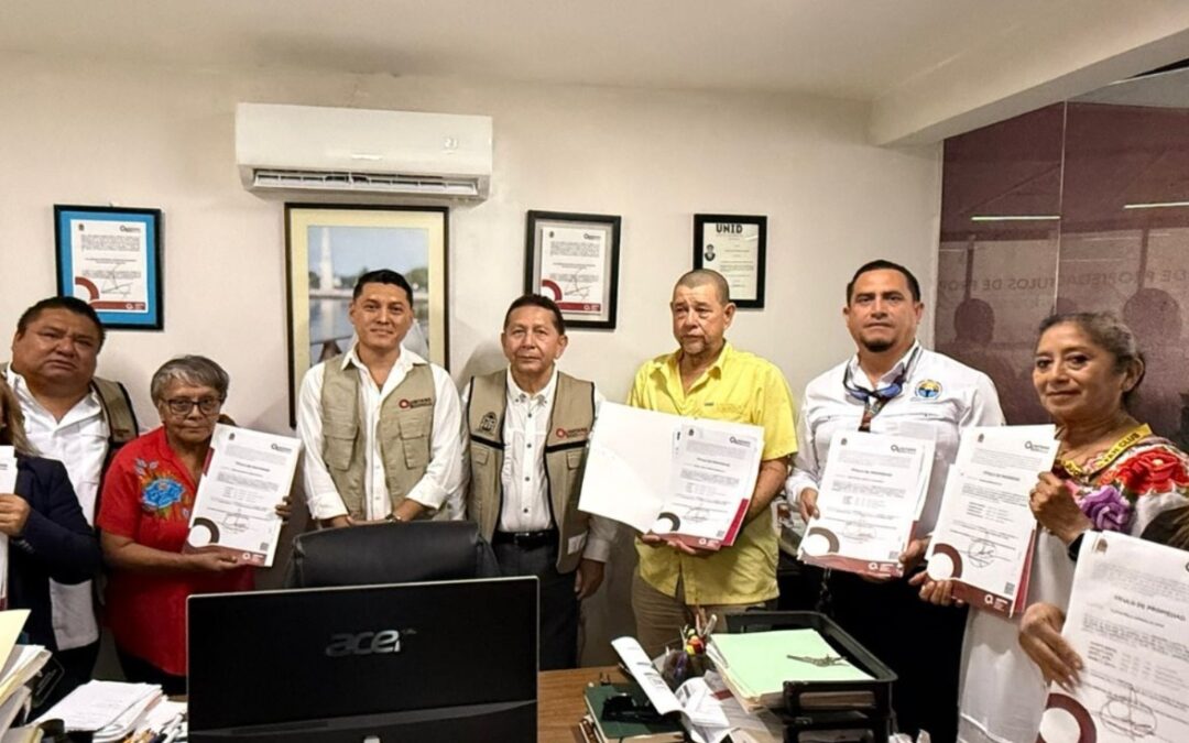 AGEPRO fortalece la certeza jurídica en Cozumel con entrega de títulos de propiedad