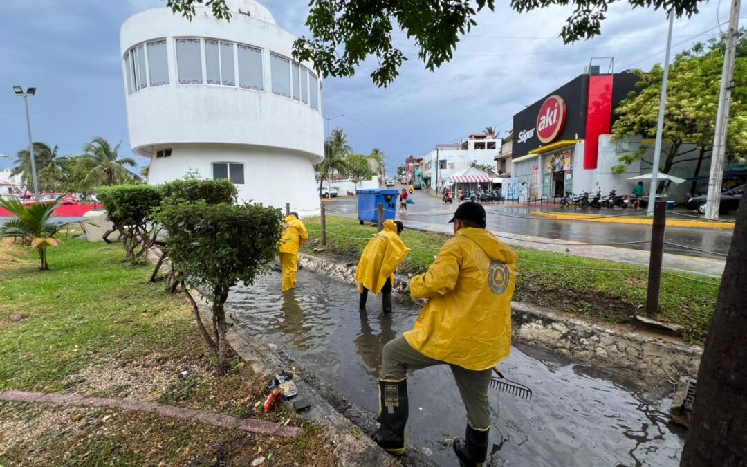 Protección Civil refuerza acciones preventivas y de atención por lluvias en Isla Mujeres