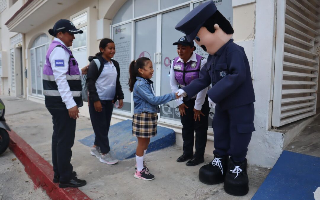 Gobierno Municipal implementa operativo en escuelas por el regreso a clases en Isla Mujeres