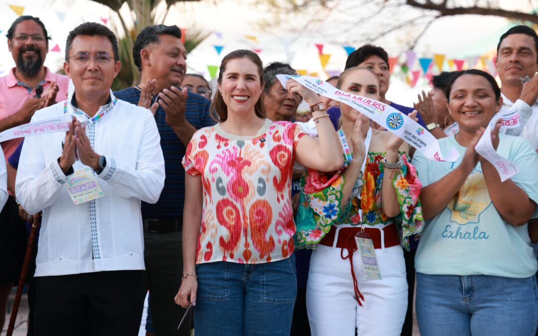 Atenea promueve espacios para el talento local con la Feria Artesanal en Isla Mujeres
