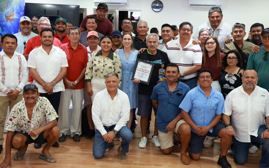 Gobierno de Isla Mujeres rinde homenaje al primer entrenador de los Caguameros