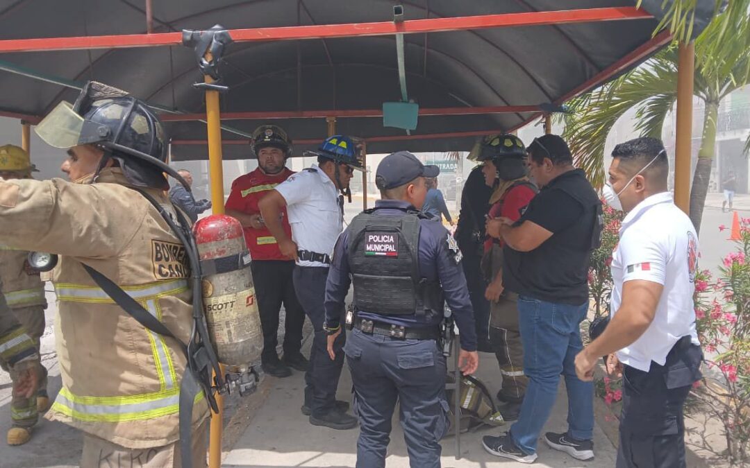 RESPUESTA INMEDIATA DE CUERPOS DE EMERGENCIA EVITA PERSONAS LESIONADAS TRAS INCENDIO EN MI PLAZA HÉROES