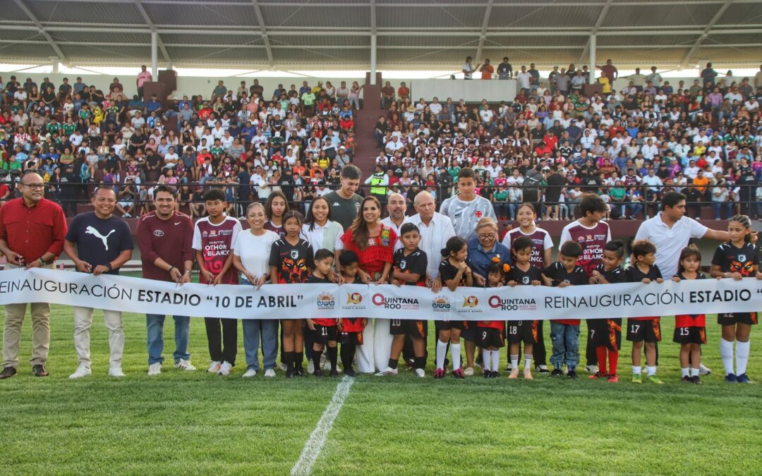 Noche histórica para Chetumal: renace el Estadio 10 de Abril y vuelve a latir la pasión por el fútbol.