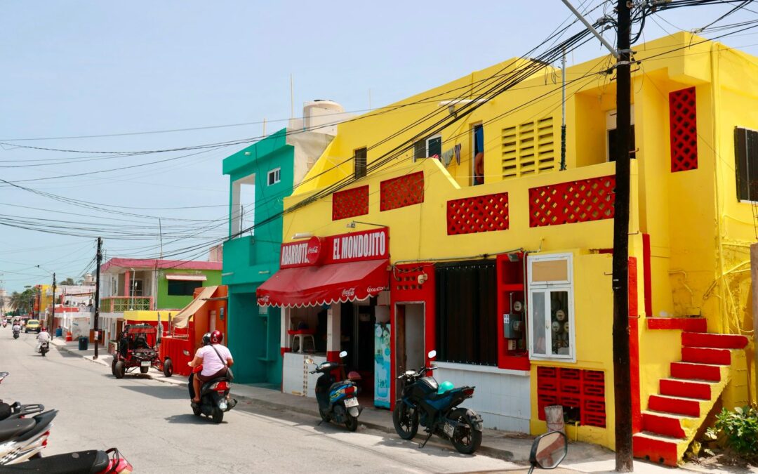 Avanza programa federal Rutas Mágicas de Color en Isla Mujeres