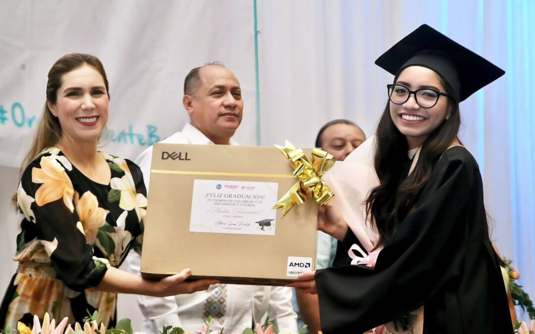 Gobierno de Isla Mujeres invita a jóvenes a registrarse en el programa “Transformando la Educación: Mi Computadora 2026”
