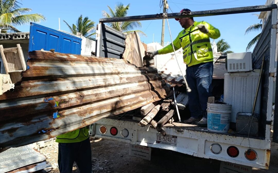 Gobierno de Isla Mujeres continúa acercando a las colonias el Programa Permanente de Descacharrización