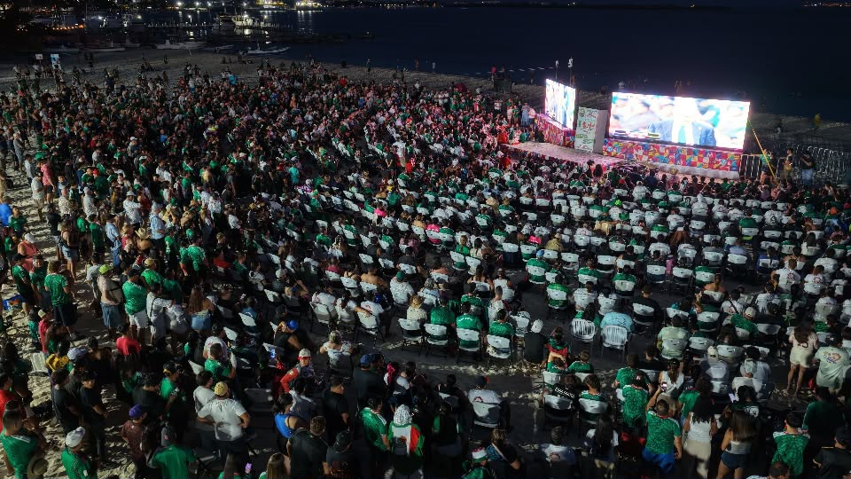 Isla Mujeres vive una gran fiesta futbolera con el Fut Fest en Playa Centro