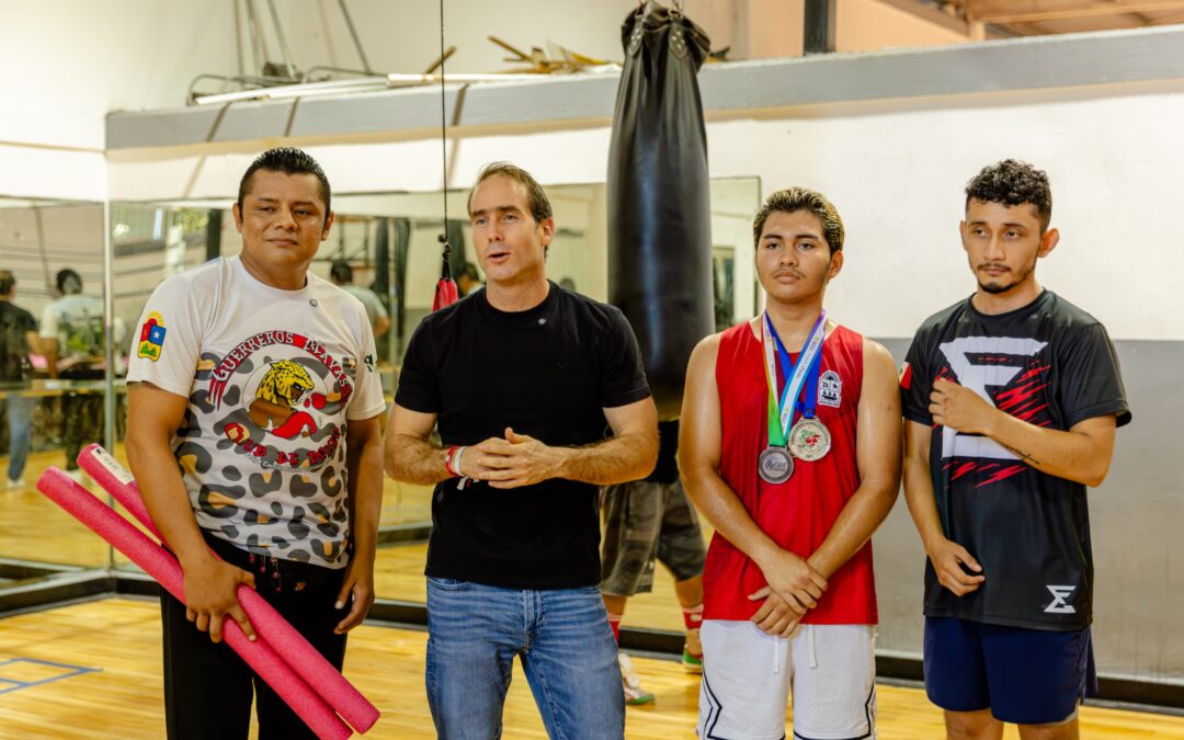 DIEGO CASTAÑÓN REFRENDA SU COMPROMISO CON EL BOXEO DE TULUM