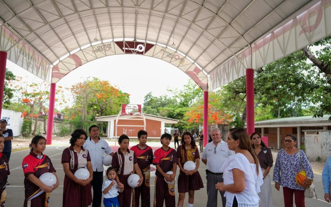 Tras más de 30 años de espera, estudiantes de la Técnica 21 estrenan domo en Cancún