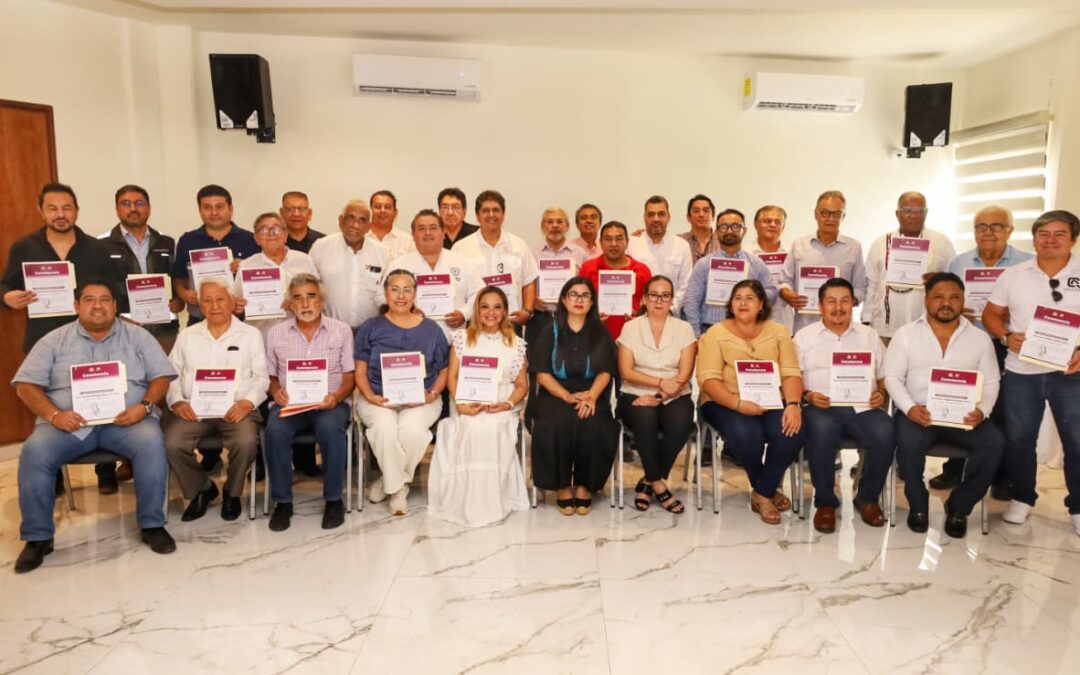 Othón P. Blanco fortalece el desarrollo urbano con la acreditación de peritos responsables de obra.
