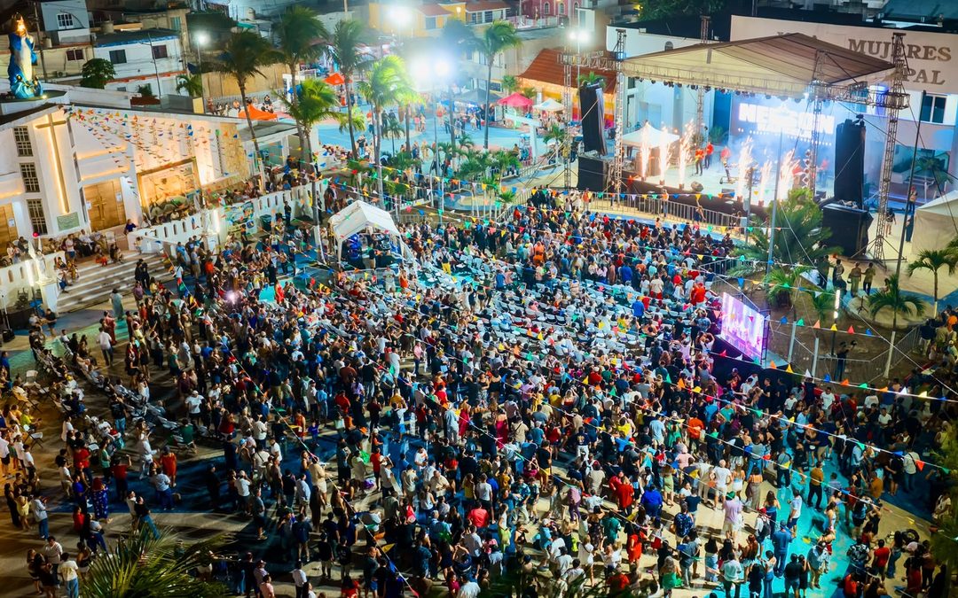 Isla Mujeres celebra el 176 Aniversario de su Fundación con baile de Nelson Kanzela