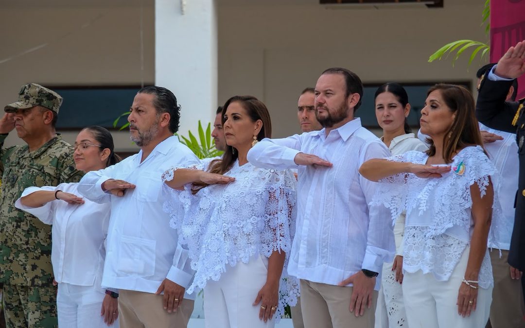 Inicia Mara Lezama con izamiento de bandera celebración del 52 aniversario de Quintana Roo como Estado Libre y Soberano