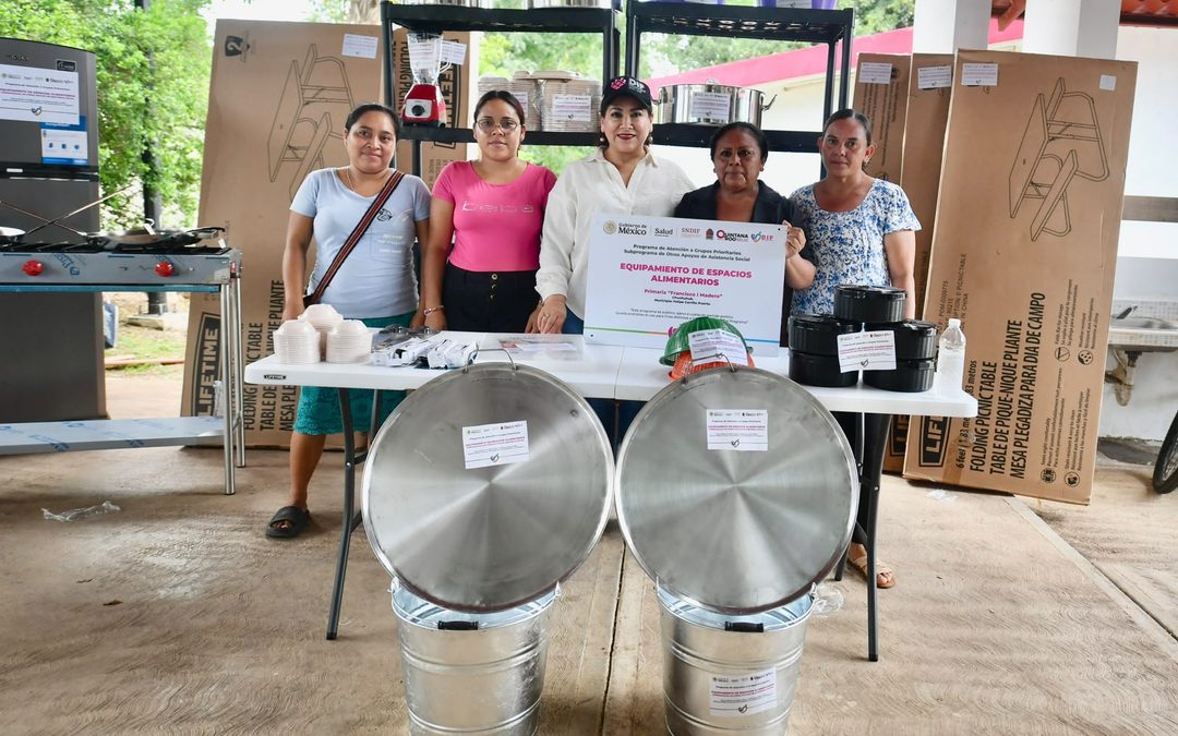 RECIBEN PRIMARIAS DE ALTAMIRANO Y CHUNHUHUB EQUIPAMIENTO PARA SUS ESPACIOS ALIMENTARIOS